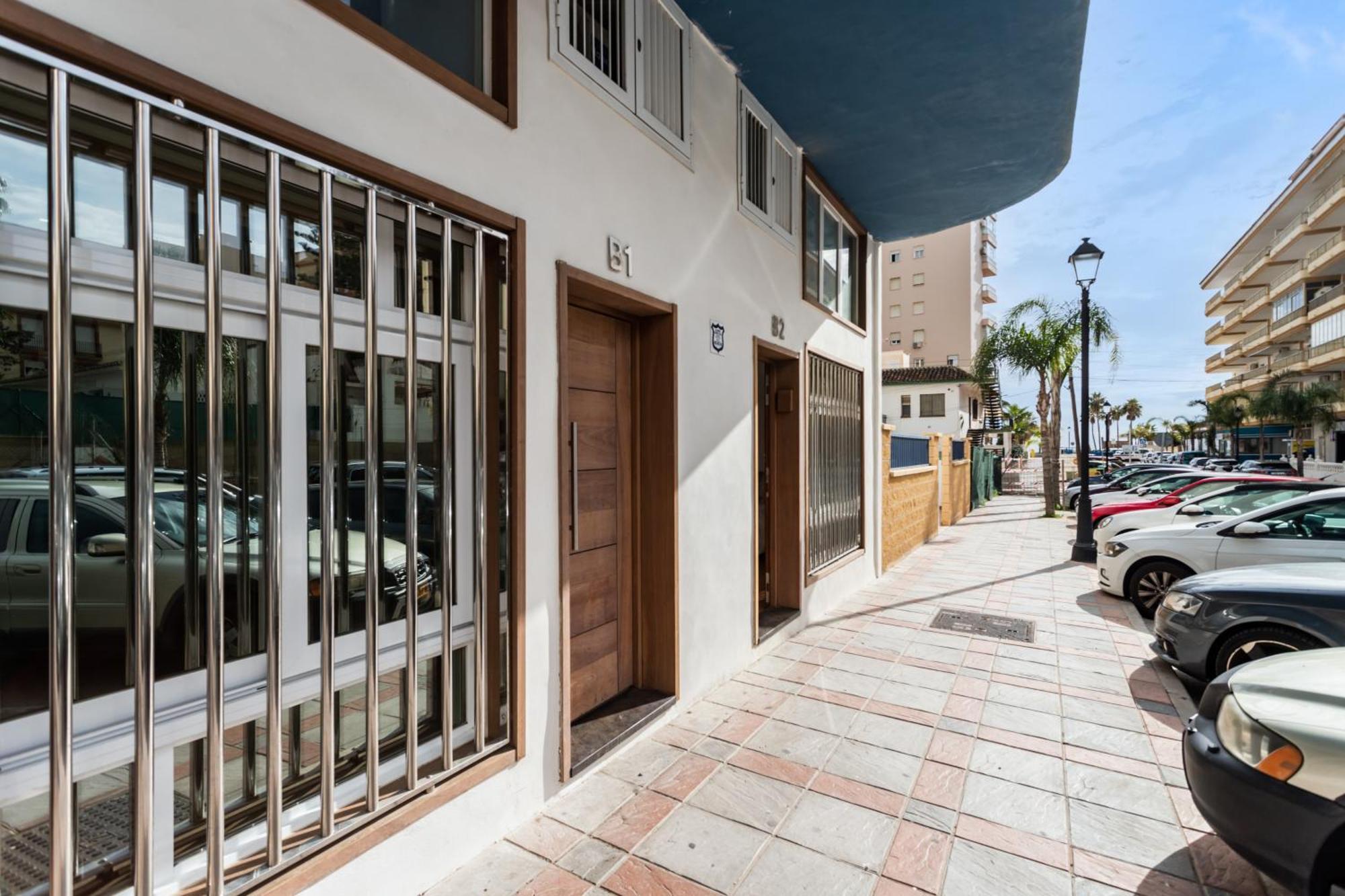 Apartament Sur 2 Estudios Industriales